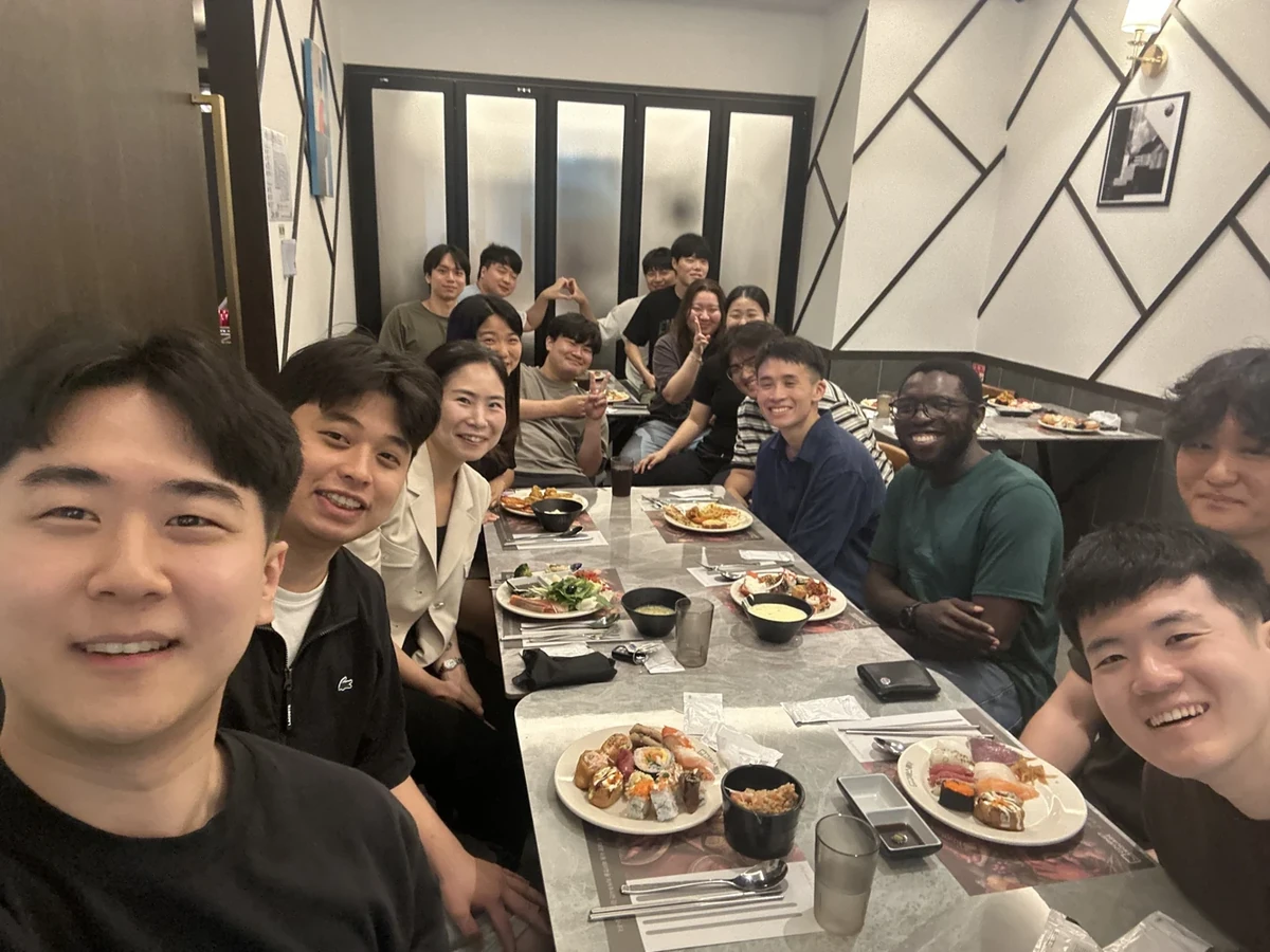 연구실 식사 모임